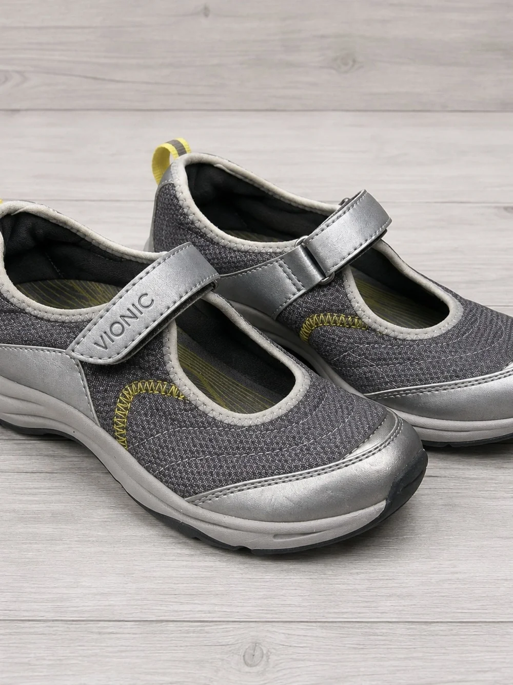 Vionic Mary Jane Gray Silver Yellow Comfort Walking Shoes Women’s Size 7